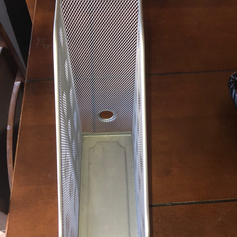 Desk organizer